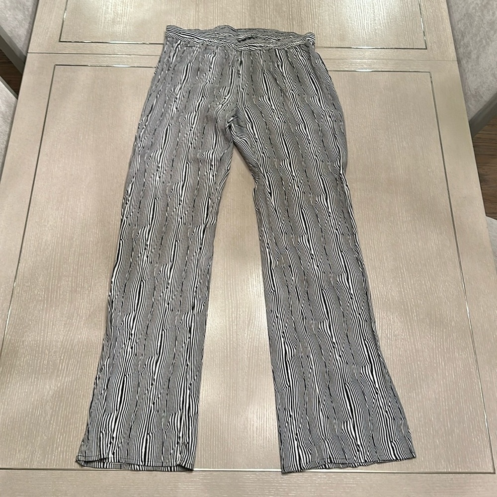 VOLCOM Summer 100% rayon pants size M